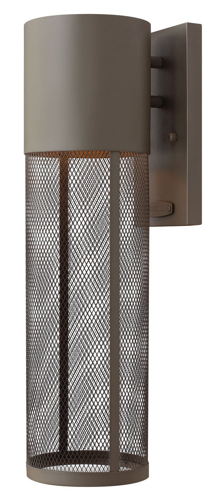 Exterior-Hinkley-HL2304
