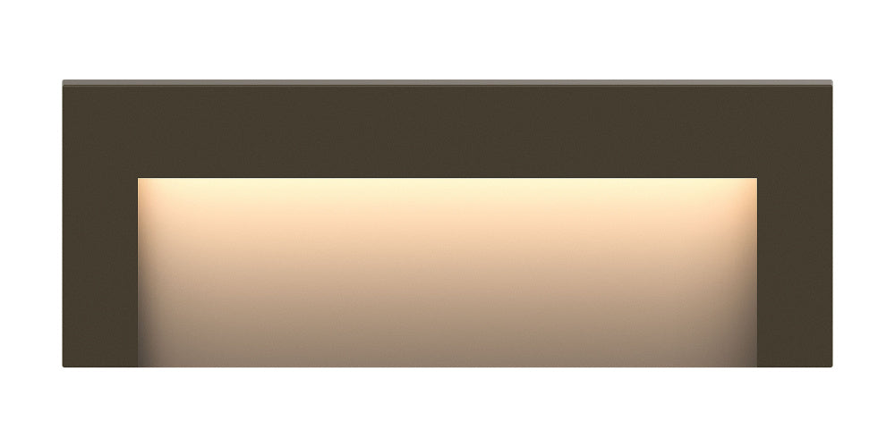 Exterior-Hinkley-HL1557