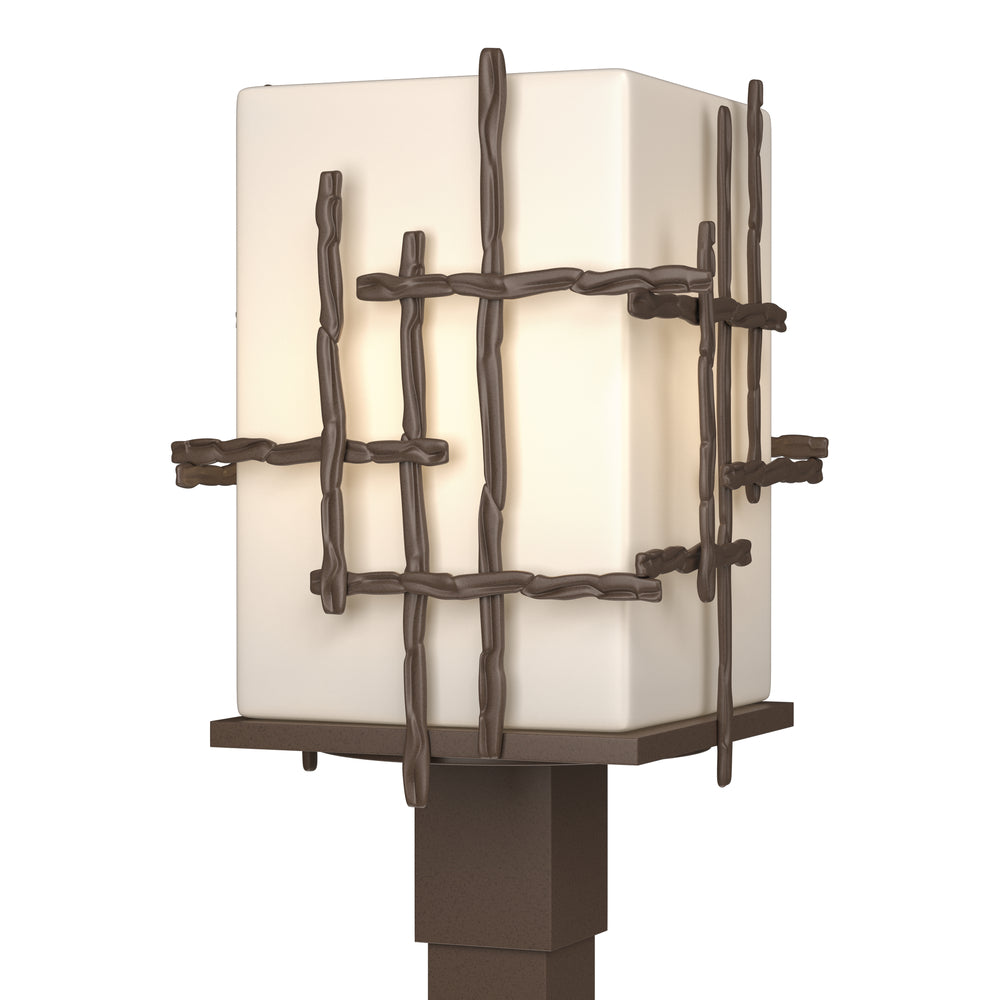 Exterior-Hubbardton Forge-342023