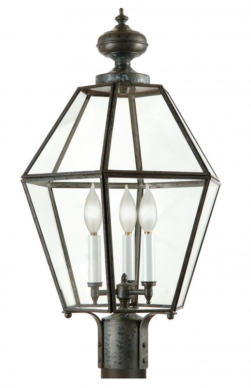 3760 Medium 10.5"W Outdoor Post/Pier Lantern